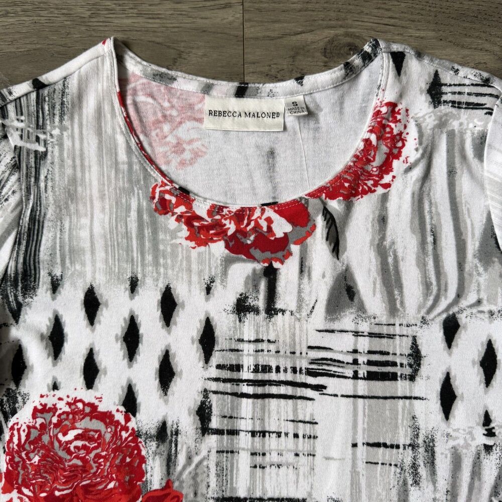 Rebecca Malone Abstract Floral Short Sleeve Blouse - NWT -‎ Size Small - Picture 5 of 6